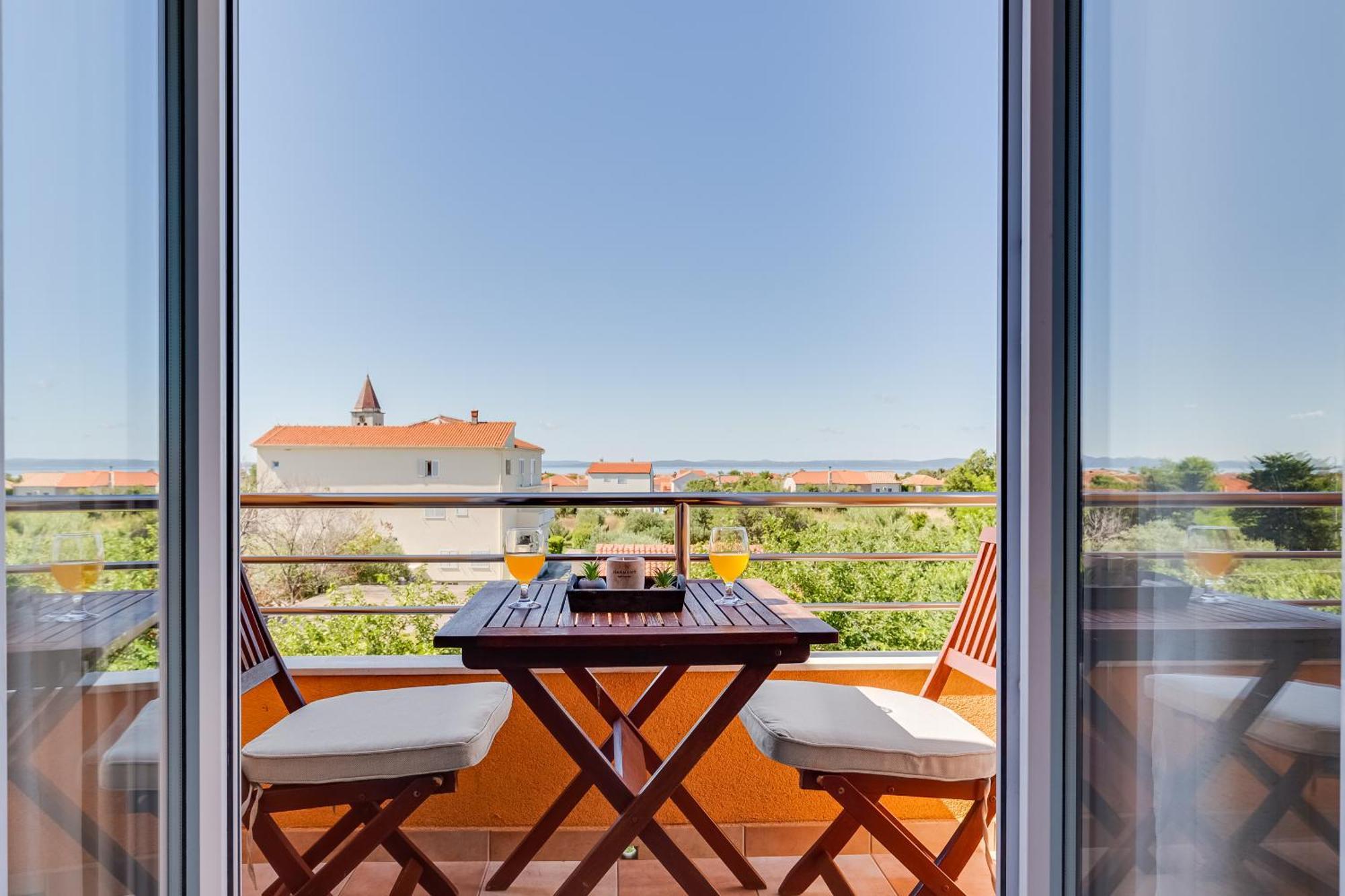 Bonex Apartment *